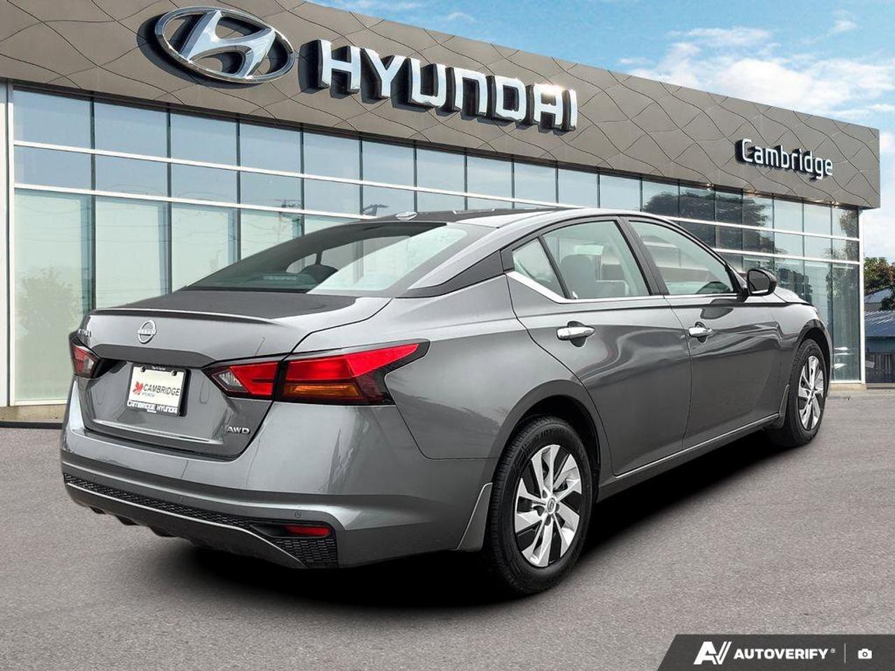 2024 Nissan Altima S AWD   NO ACCIDENTS   CARPLAY   6.5L/100KM Photo