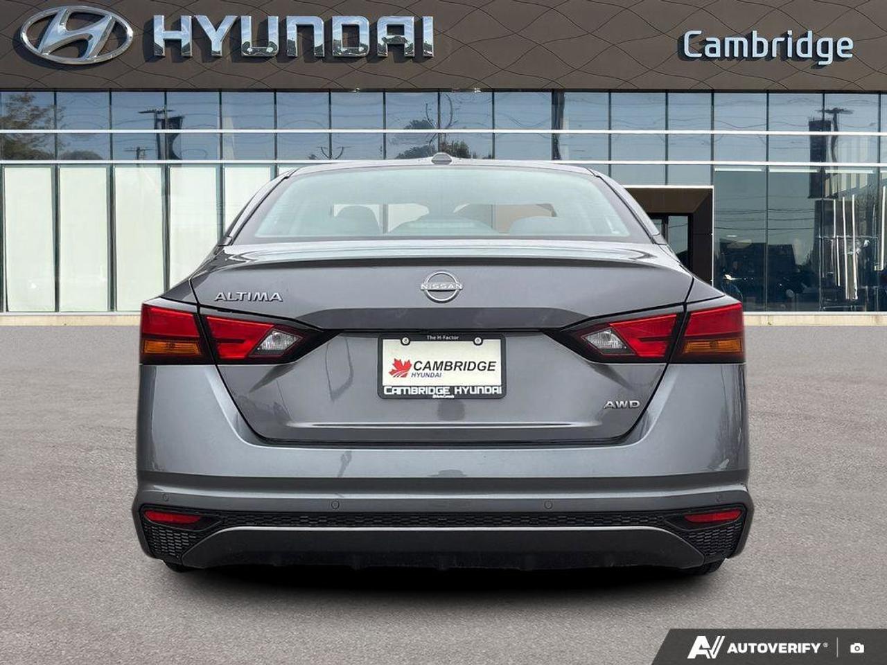 2024 Nissan Altima S AWD   NO ACCIDENTS   CARPLAY   6.5L/100KM Photo