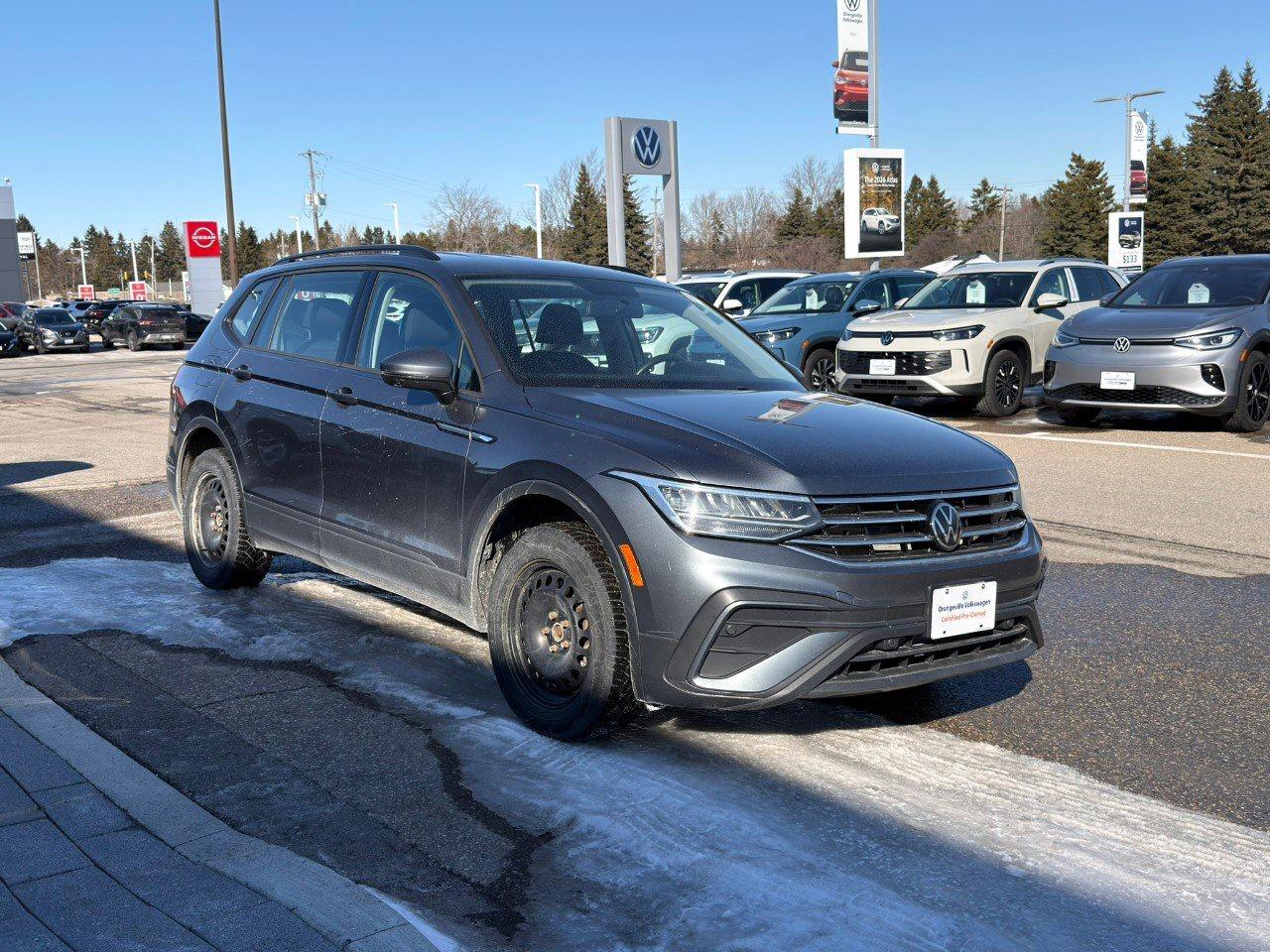 2022 Volkswagen Tiguan Trendline4MOTION AWD, HTD CLOTH SEATS, APPLE CARPL Photo