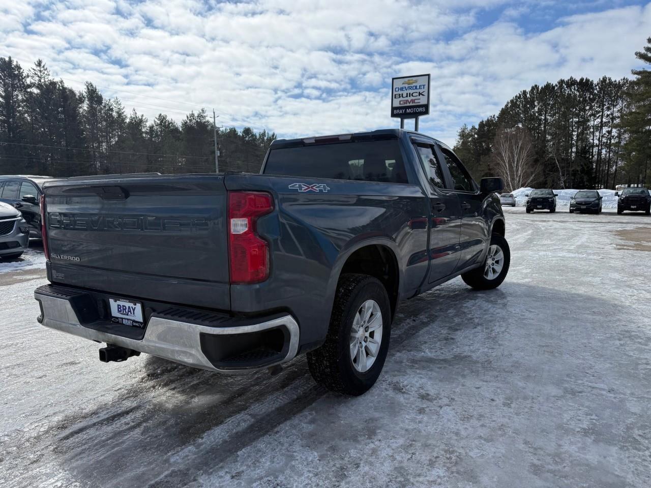 2020 Chevrolet Silverado 1500 Work Truck   SPRAY IN BEDLINER, TRAILER BRAKE CONT Photo
