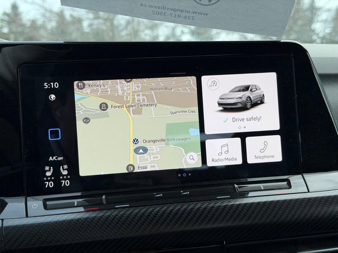 2024 Volkswagen Golf R ONE-OWNER, ACCIDENT-FREE, CARBON PACK, SUNROOF, AD Photo