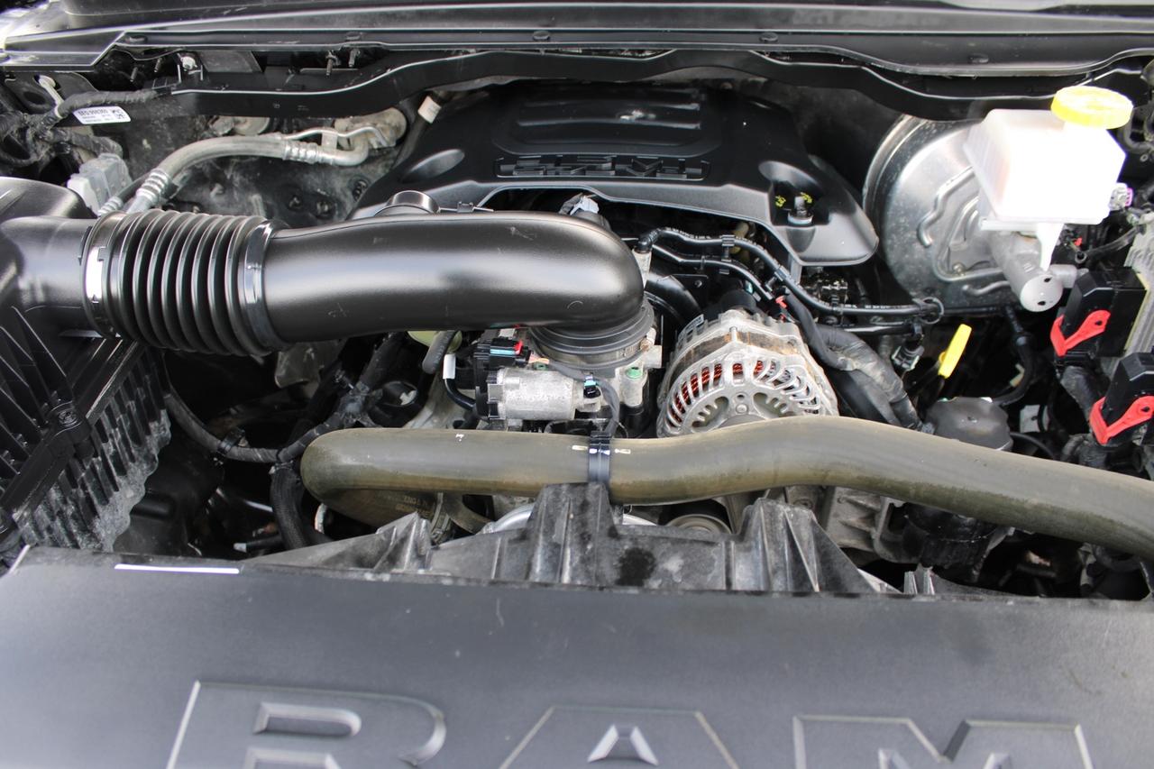 2022 RAM 1500 Sport Crew Cab 4WD   No Accident   Clean Carfax Photo