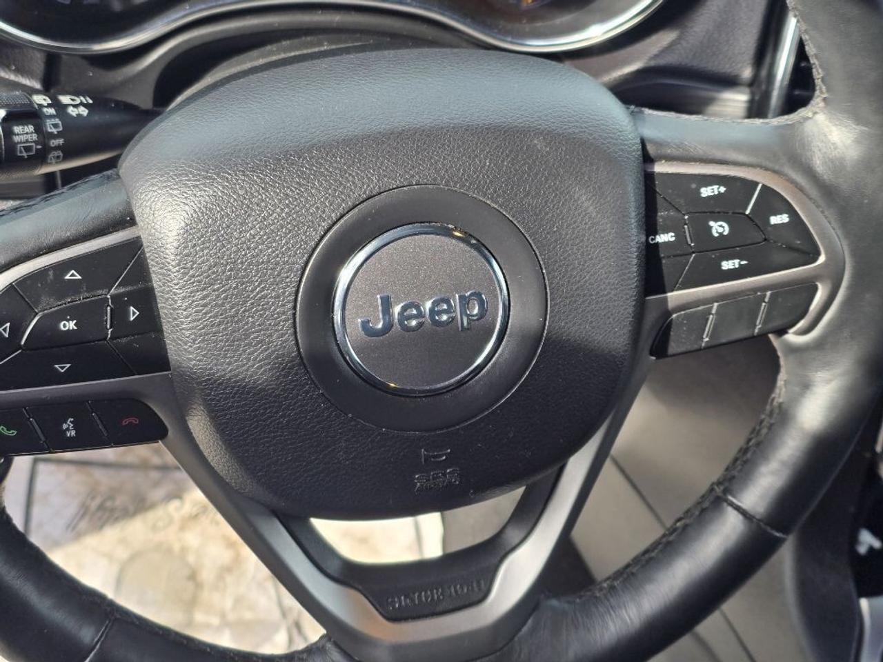 2019 Jeep Grand Cherokee ALTITUDE 4X4 Photo