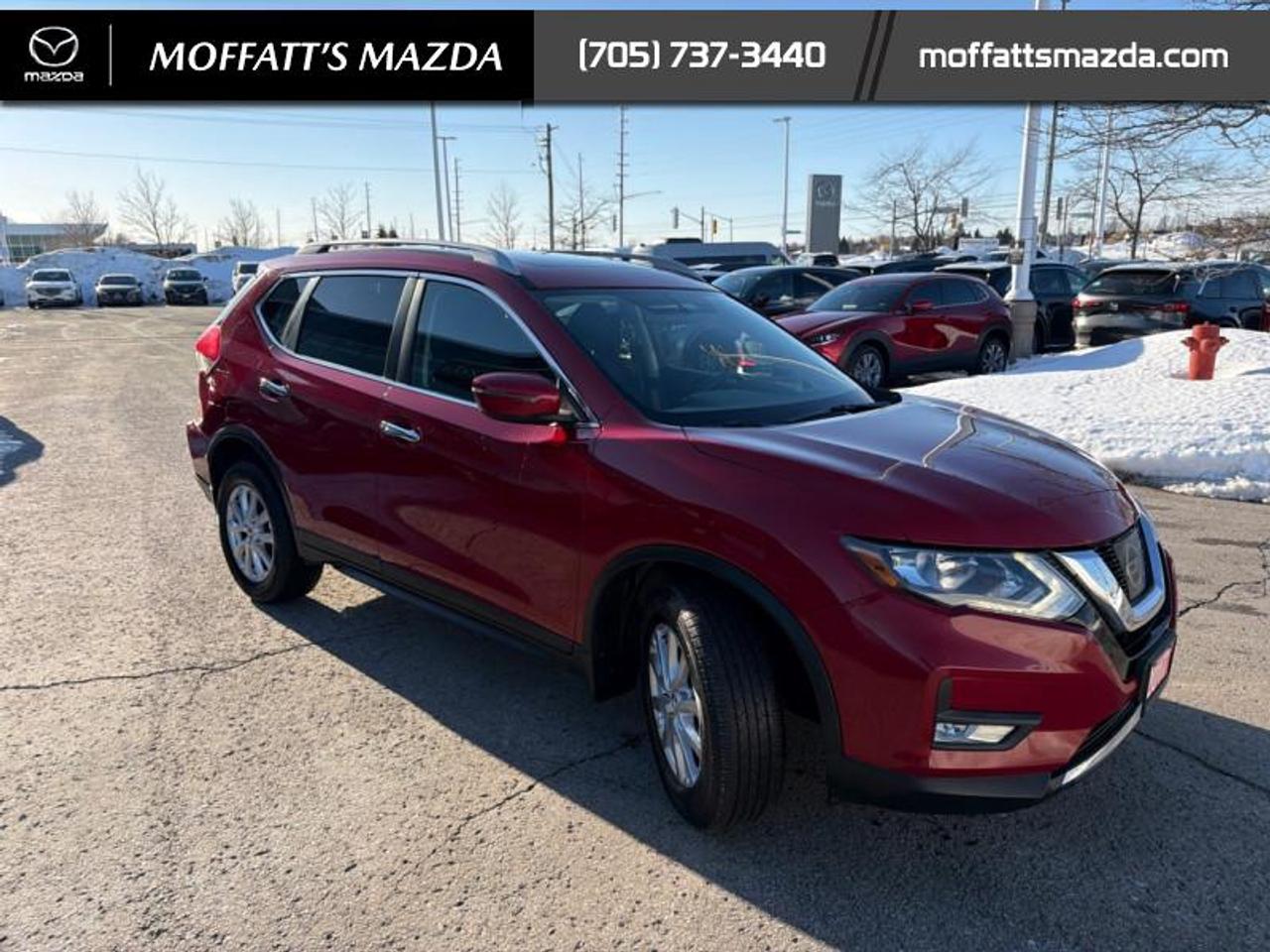 2017 Nissan Rogue SV Photo