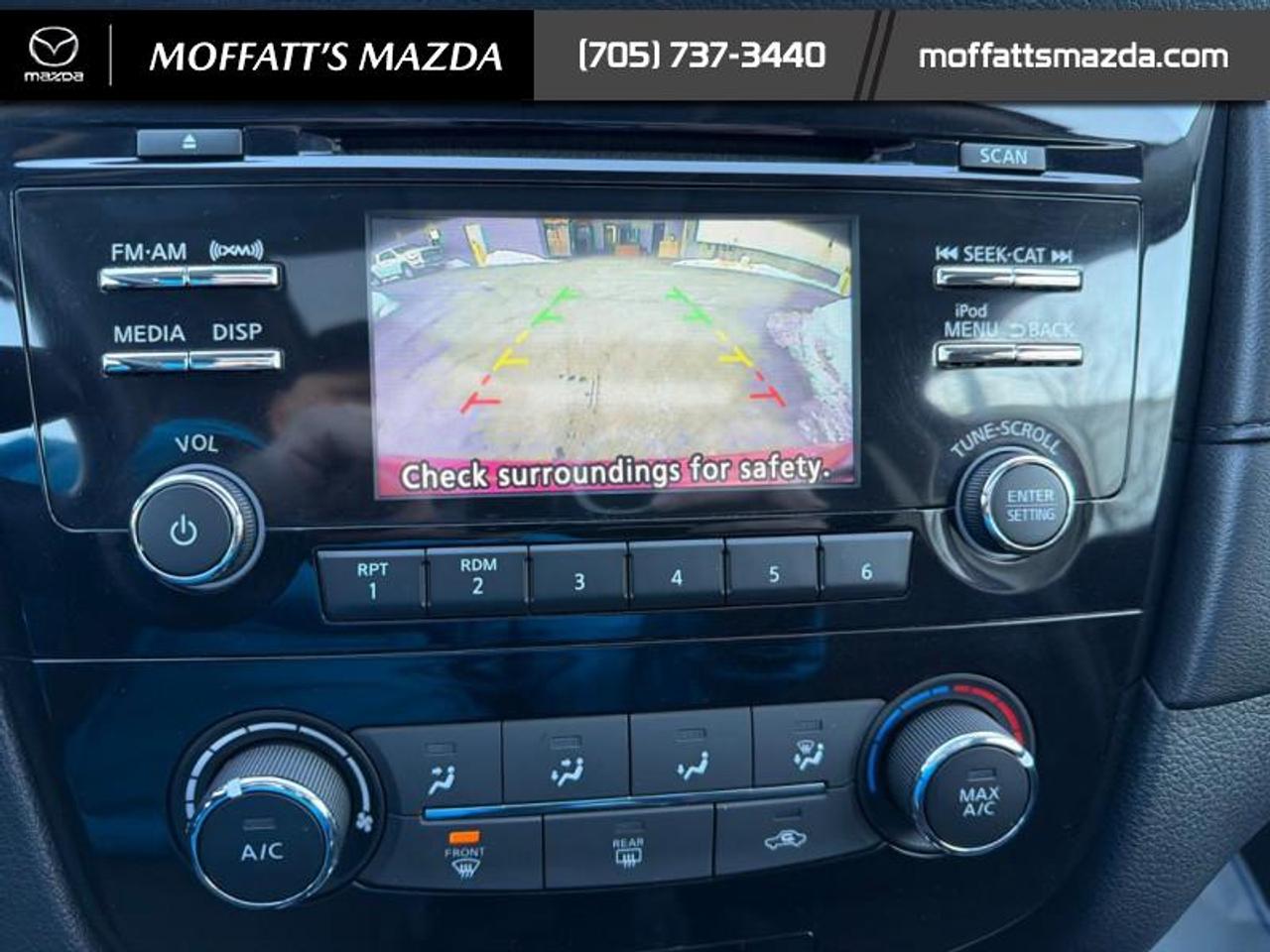 2017 Nissan Rogue SV Photo