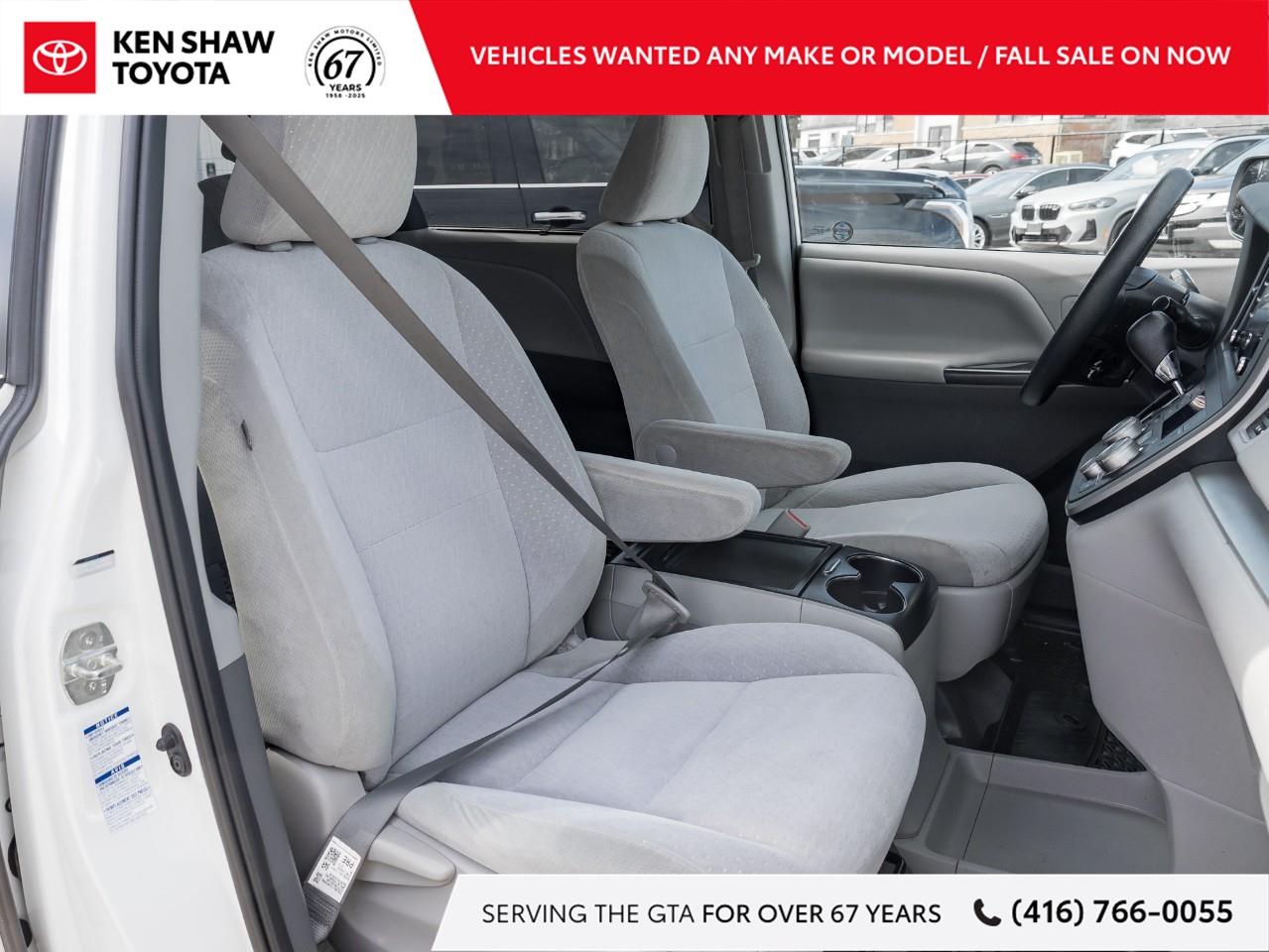 2020 Toyota Sienna LE 7-Passenger 4dr All-Wheel Drive Passenger Van Photo