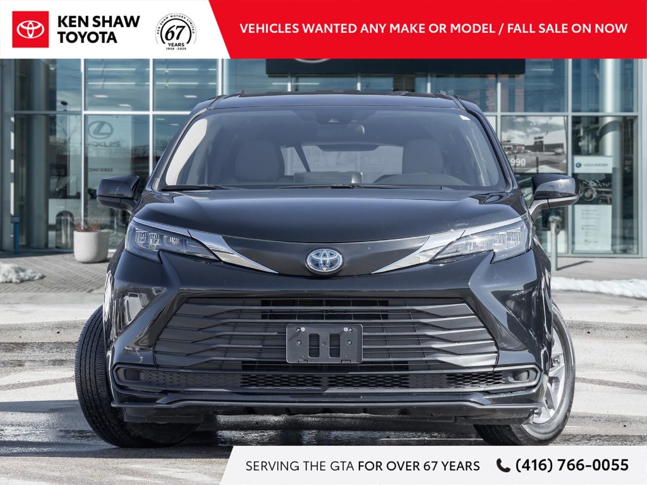 2024 Toyota Sienna LE 8-Passenger 4dr Front-Wheel Drive Passenger Van Photo