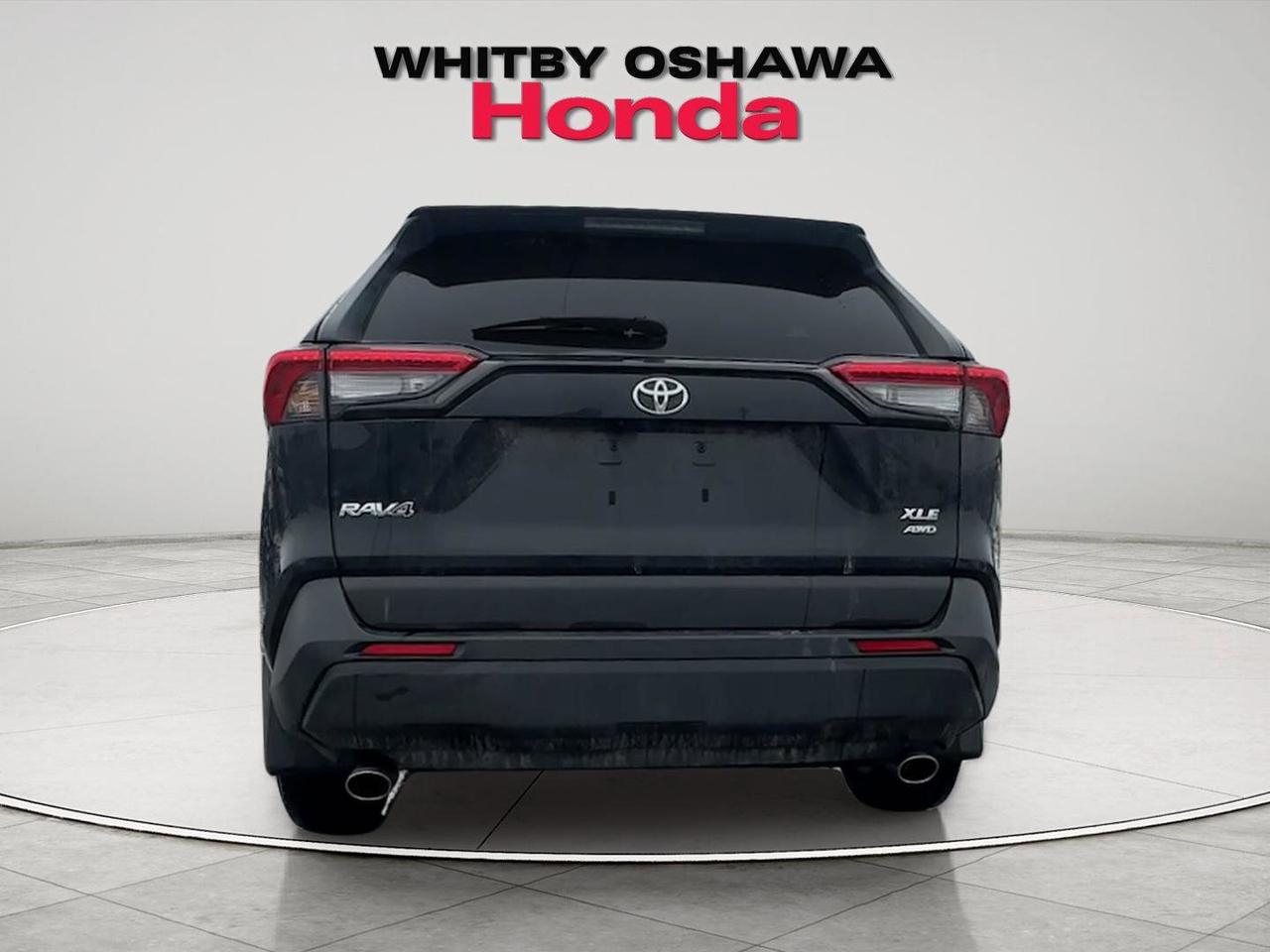 2025 Toyota RAV4 XLE Photo