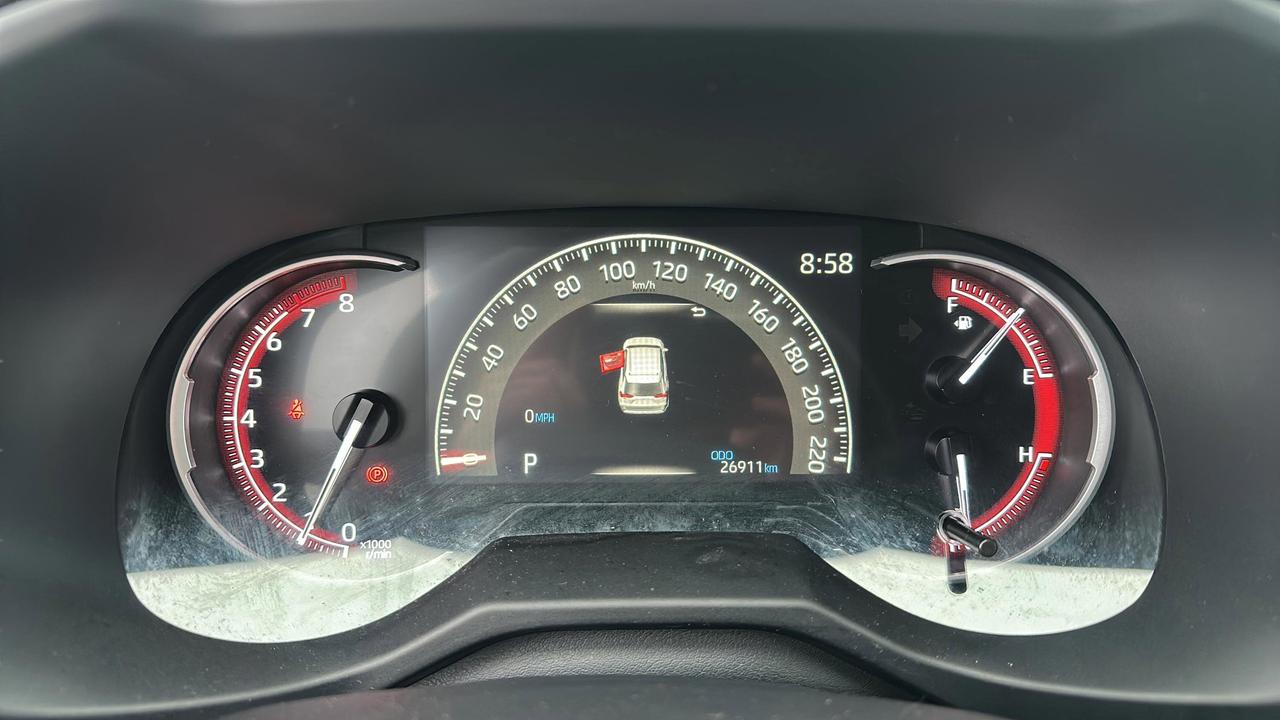 2025 Toyota RAV4 XLE Photo