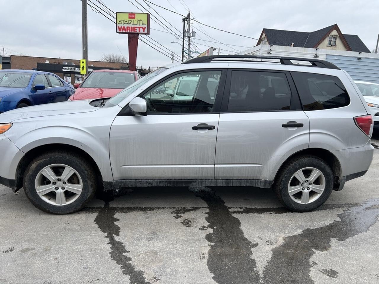 2011 Subaru Forester 2.5X Convenience Photo3