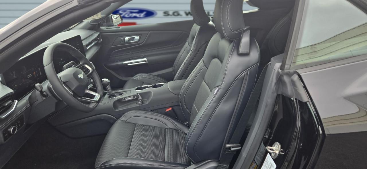 2026 Ford Mustang GT Premium Photo