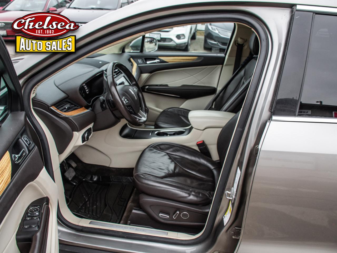 2016 Lincoln MKC SELECT AWD Photo