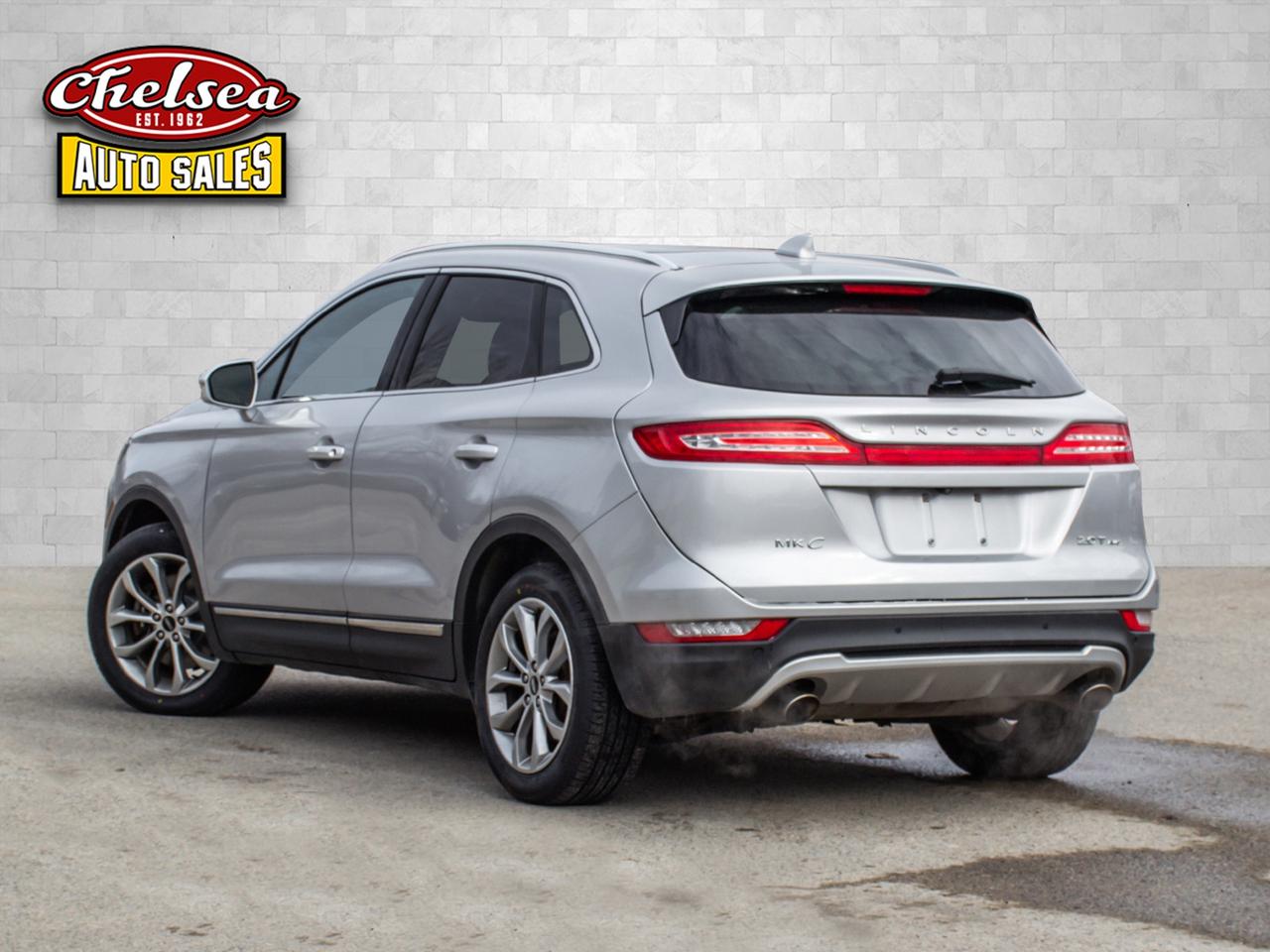 2017 Lincoln MKC SELECT AWD Photo4