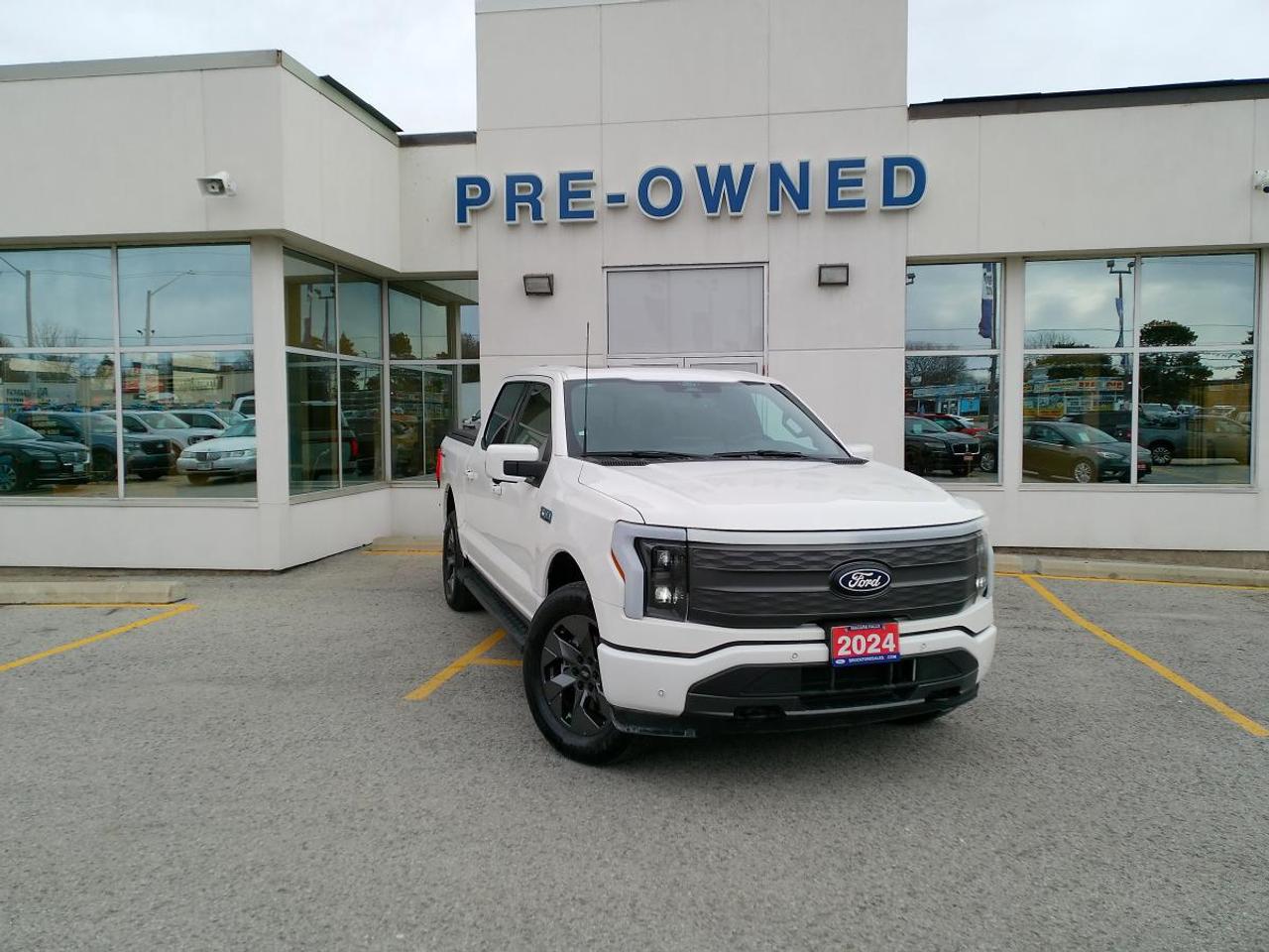 2024 Ford F-150 Lightning Lariat 4WD SuperCrew 5.5' Box Photo