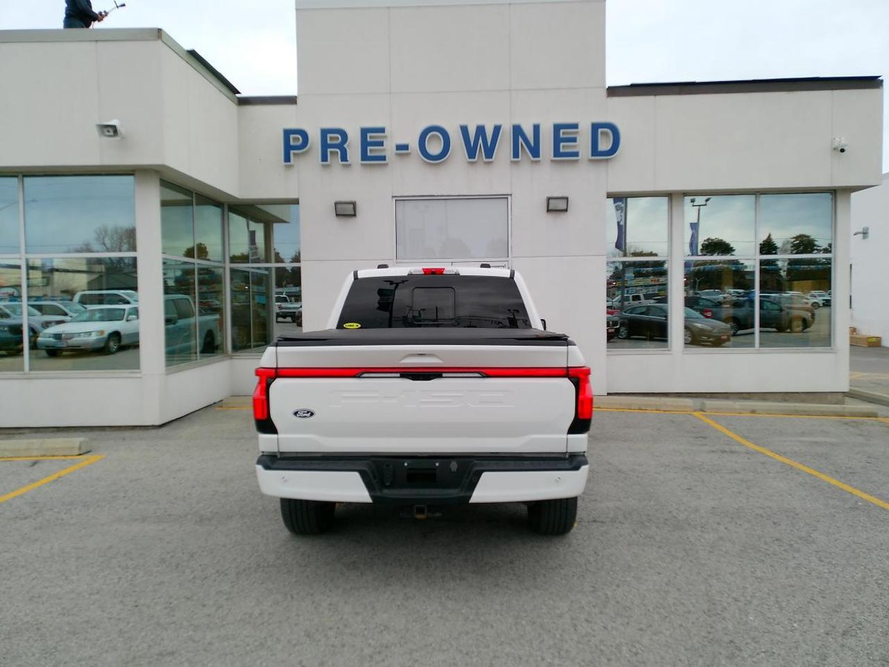 2024 Ford F-150 Lightning Lariat 4WD SuperCrew 5.5' Box Photo