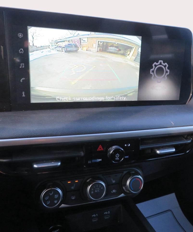 2025 Nissan Kicks S AWD Photo