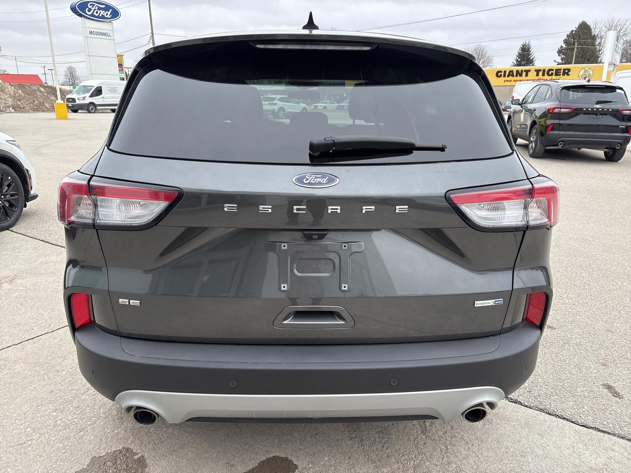 2020 Ford Escape SE AWD Photo