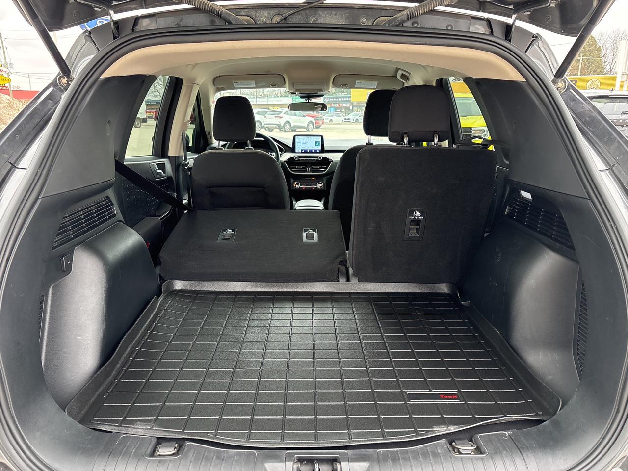 2020 Ford Escape SE AWD Photo