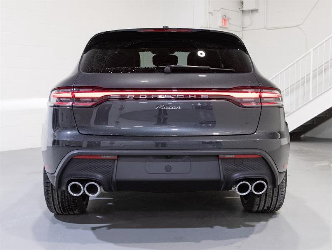 2026 Porsche Macan AWD Photo