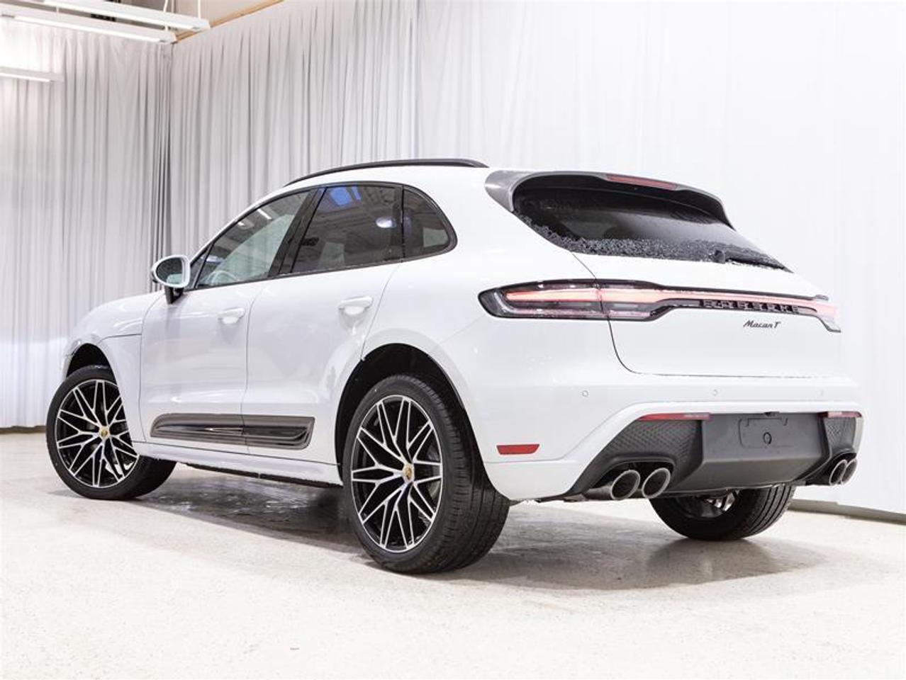 2026 Porsche Macan T AWD Photo2