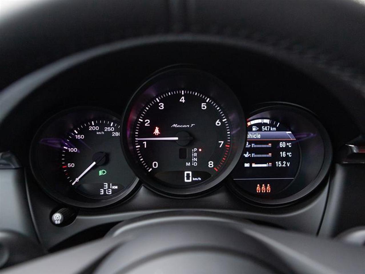 2026 Porsche Macan T AWD Photo