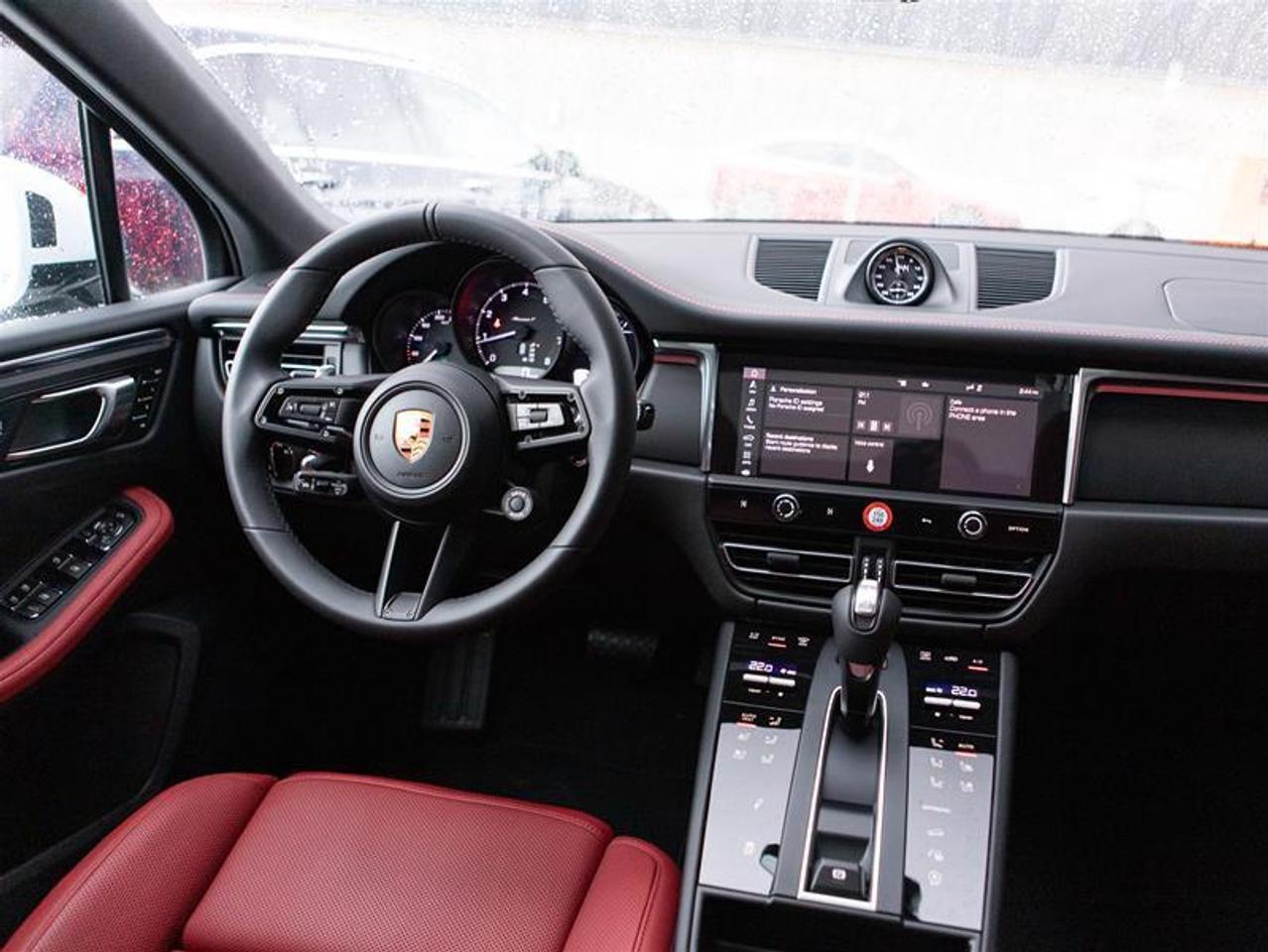 2026 Porsche Macan T AWD Photo