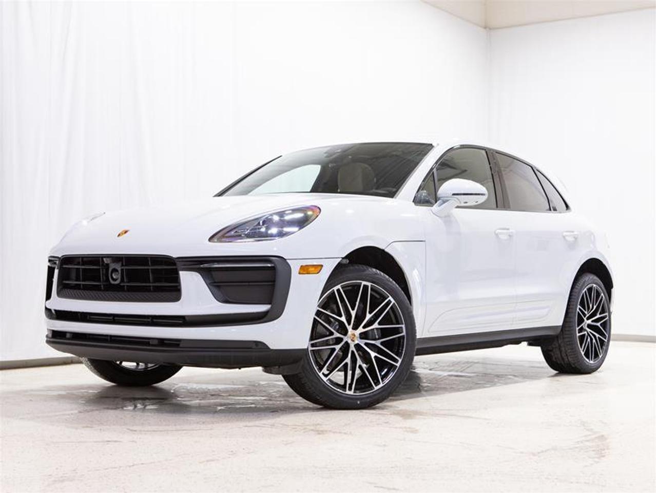 2026 Porsche Macan AWD Photo0