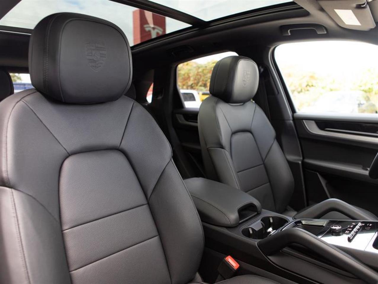 2026 Porsche Cayenne e-Hybrid AWD Photo