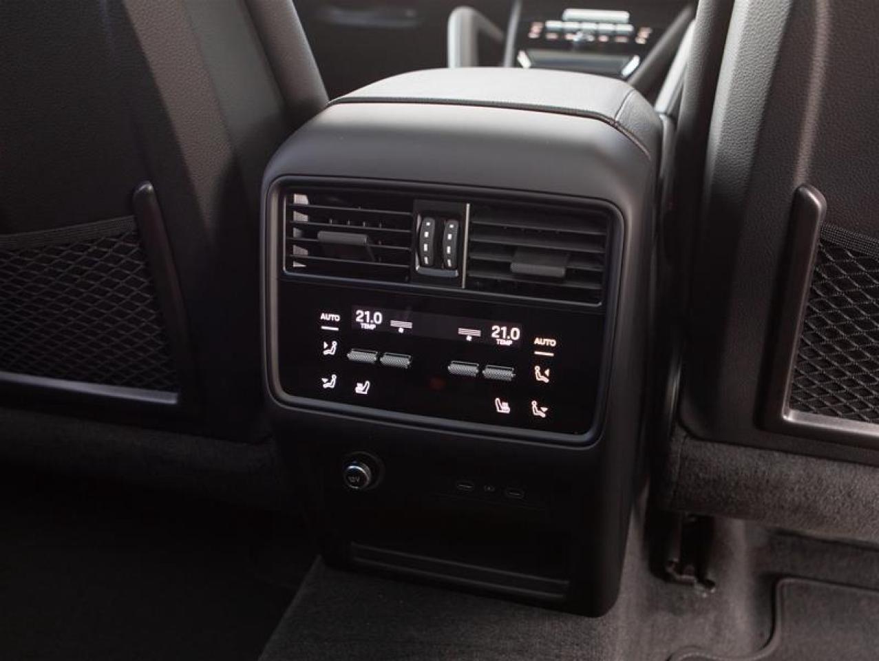 2026 Porsche Cayenne e-Hybrid AWD Photo