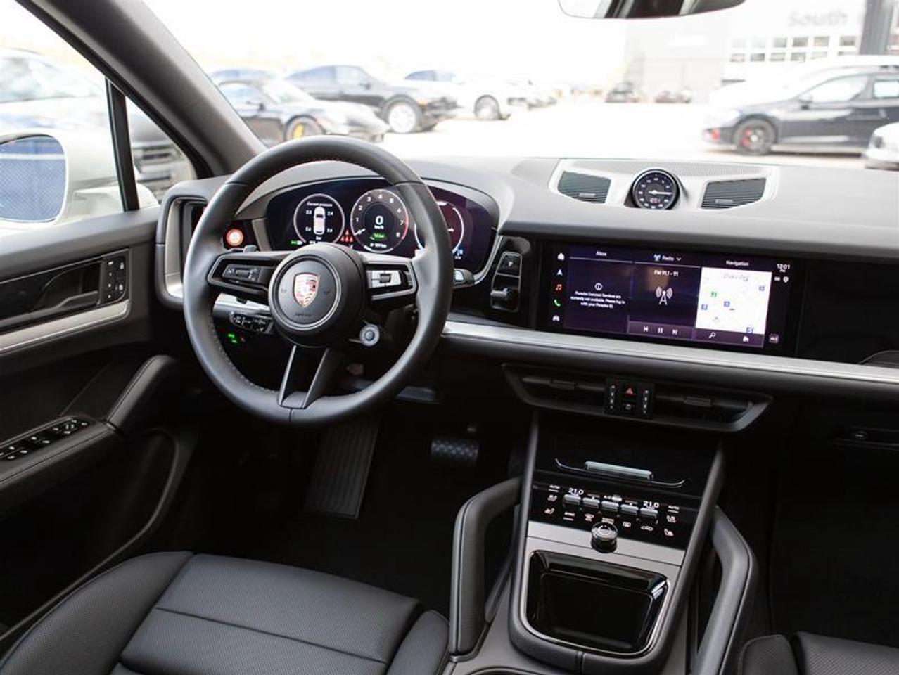 2026 Porsche Cayenne e-Hybrid AWD Photo