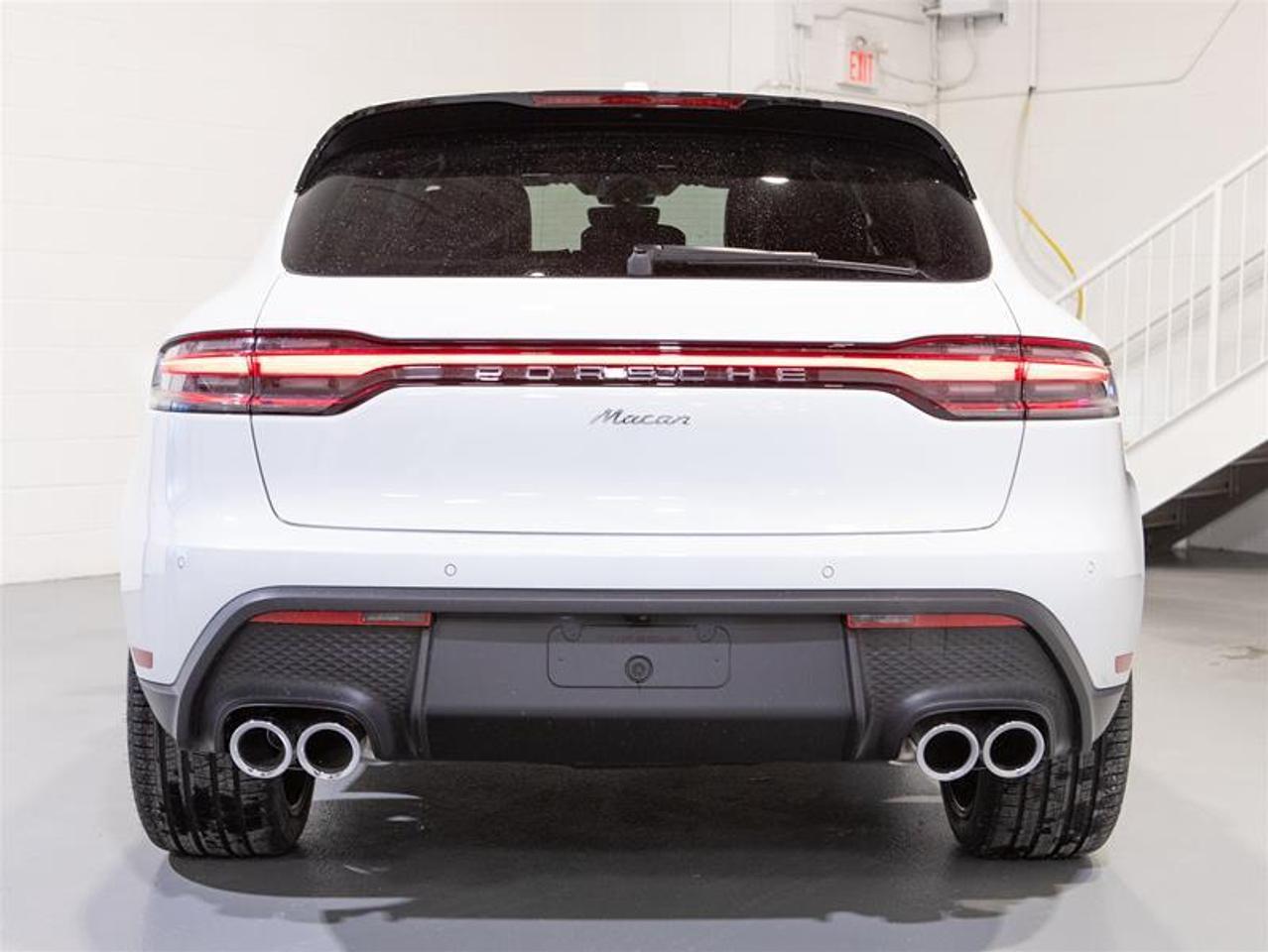 2026 Porsche Macan AWD Photo