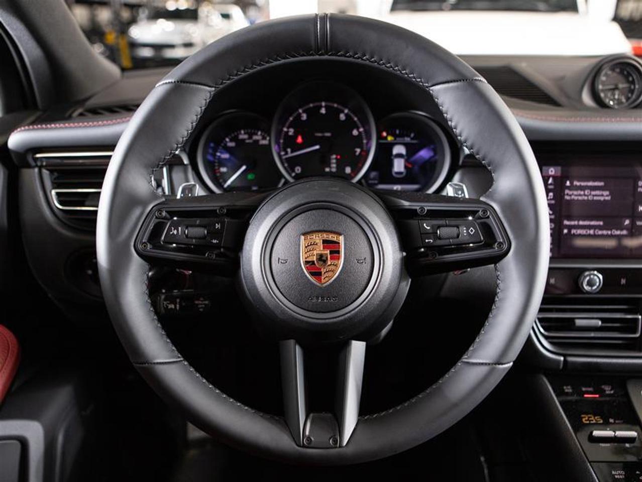 2026 Porsche Macan AWD Photo