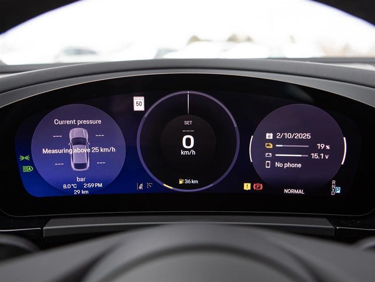 2025 Porsche Macan Electric 4S AWD Photo
