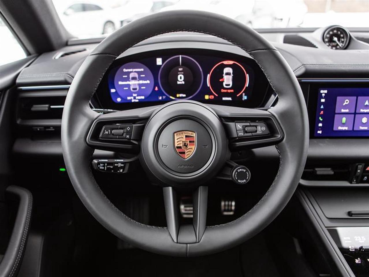 2025 Porsche Macan Electric 4S AWD Photo