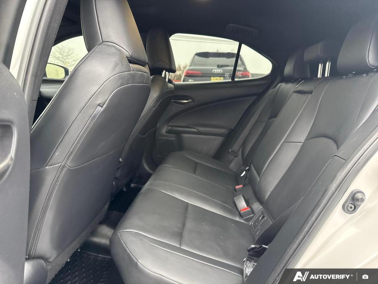 2021 Lexus UX 250H BACKUP CAM   HEATED SEATS   LANE ASSIST   REMOTE S Photo