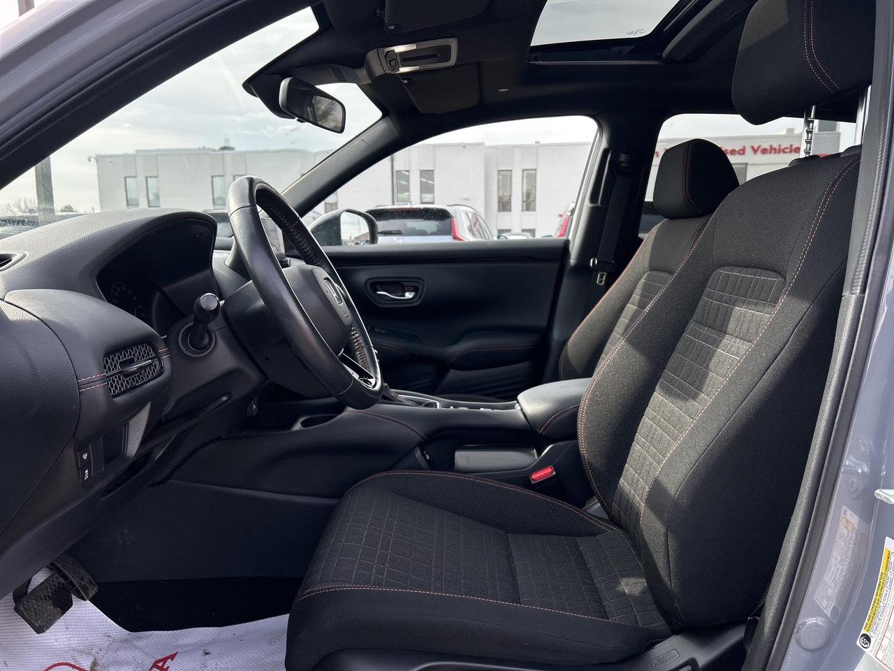 2023 Honda HR-V Sport CarPlay Rear Cam Sunroof Heated Seats Photo