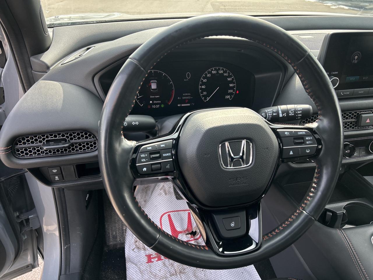 2023 Honda HR-V Sport CarPlay Rear Cam Sunroof Heated Seats Photo