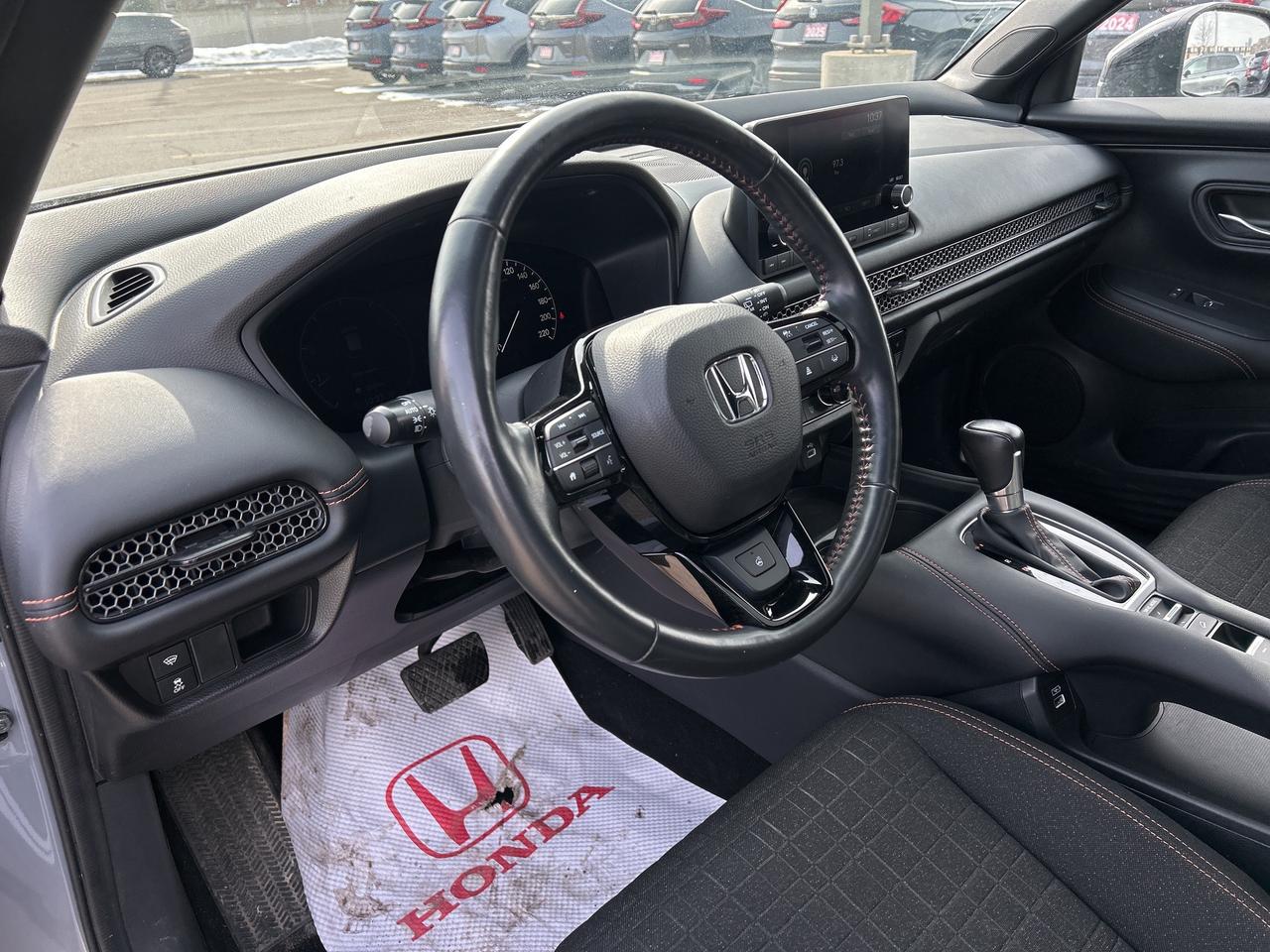 2023 Honda HR-V Sport CarPlay Rear Cam Sunroof Heated Seats Photo