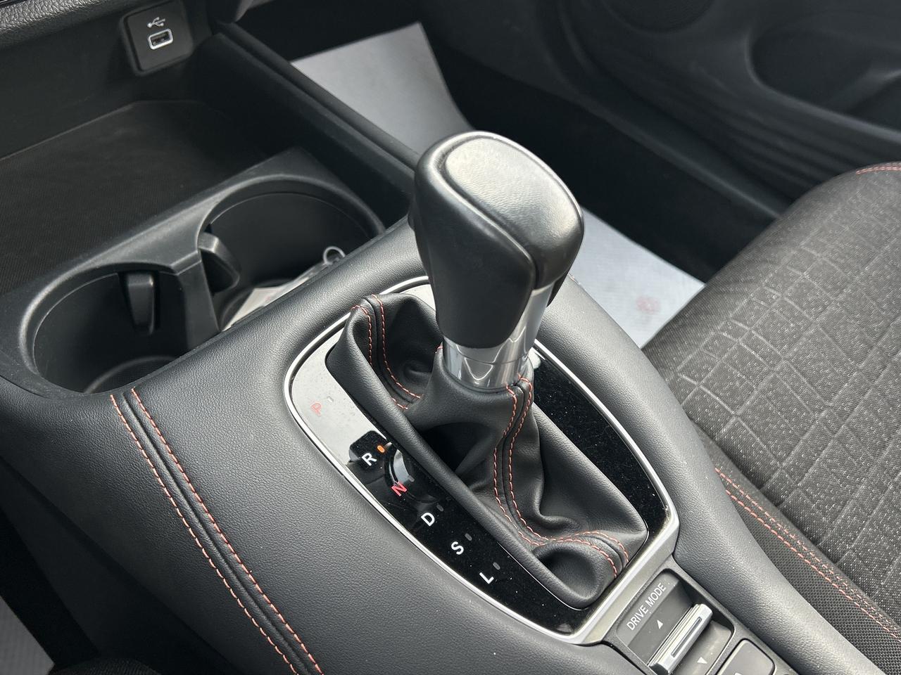 2023 Honda HR-V Sport CarPlay Rear Cam Sunroof Heated Seats Photo