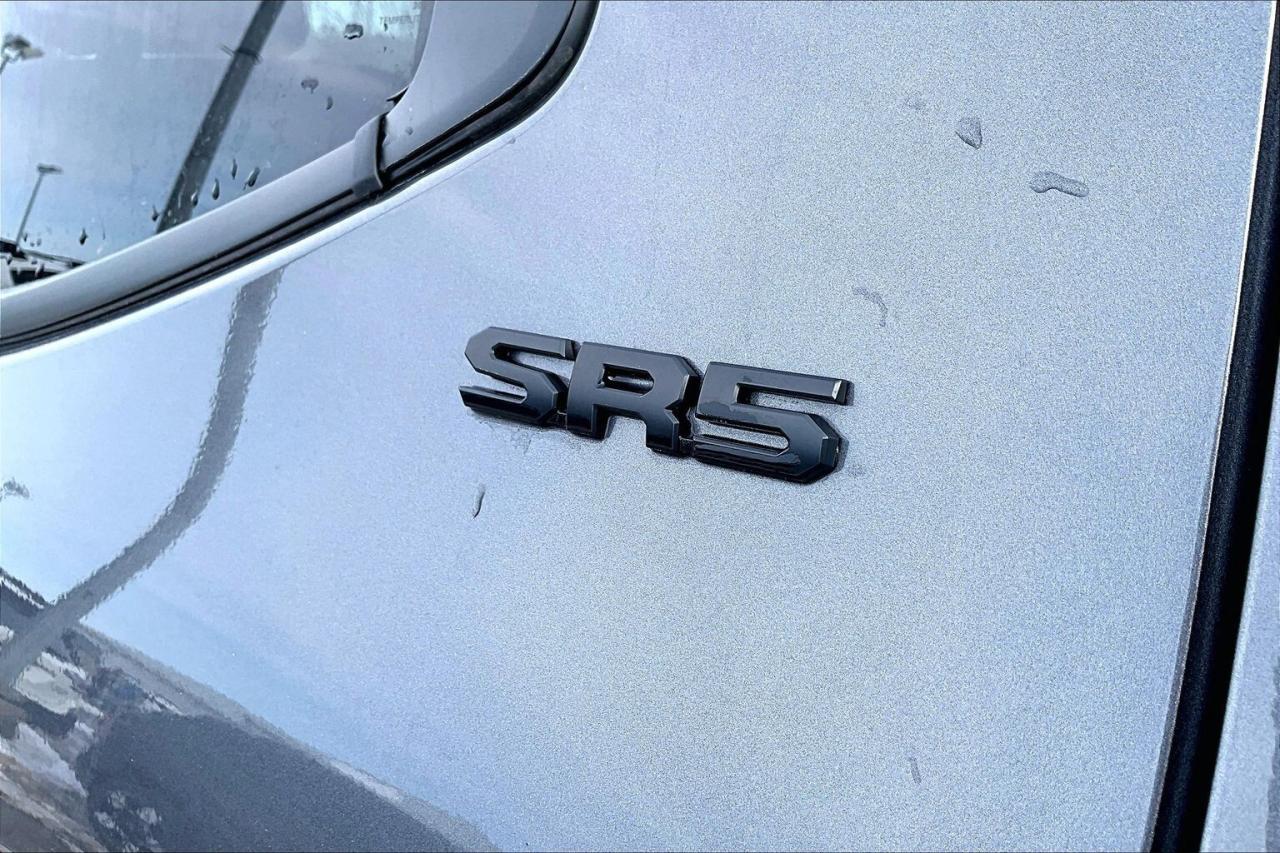 2022 Toyota Tundra CREWMAX SR5 4X4   TRD PACKAGE   NO ACCIDENTS Photo