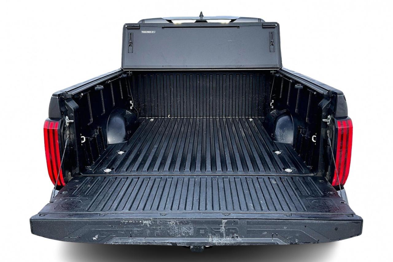 2022 Toyota Tundra CREWMAX SR5 4X4   TRD PACKAGE   NO ACCIDENTS Photo