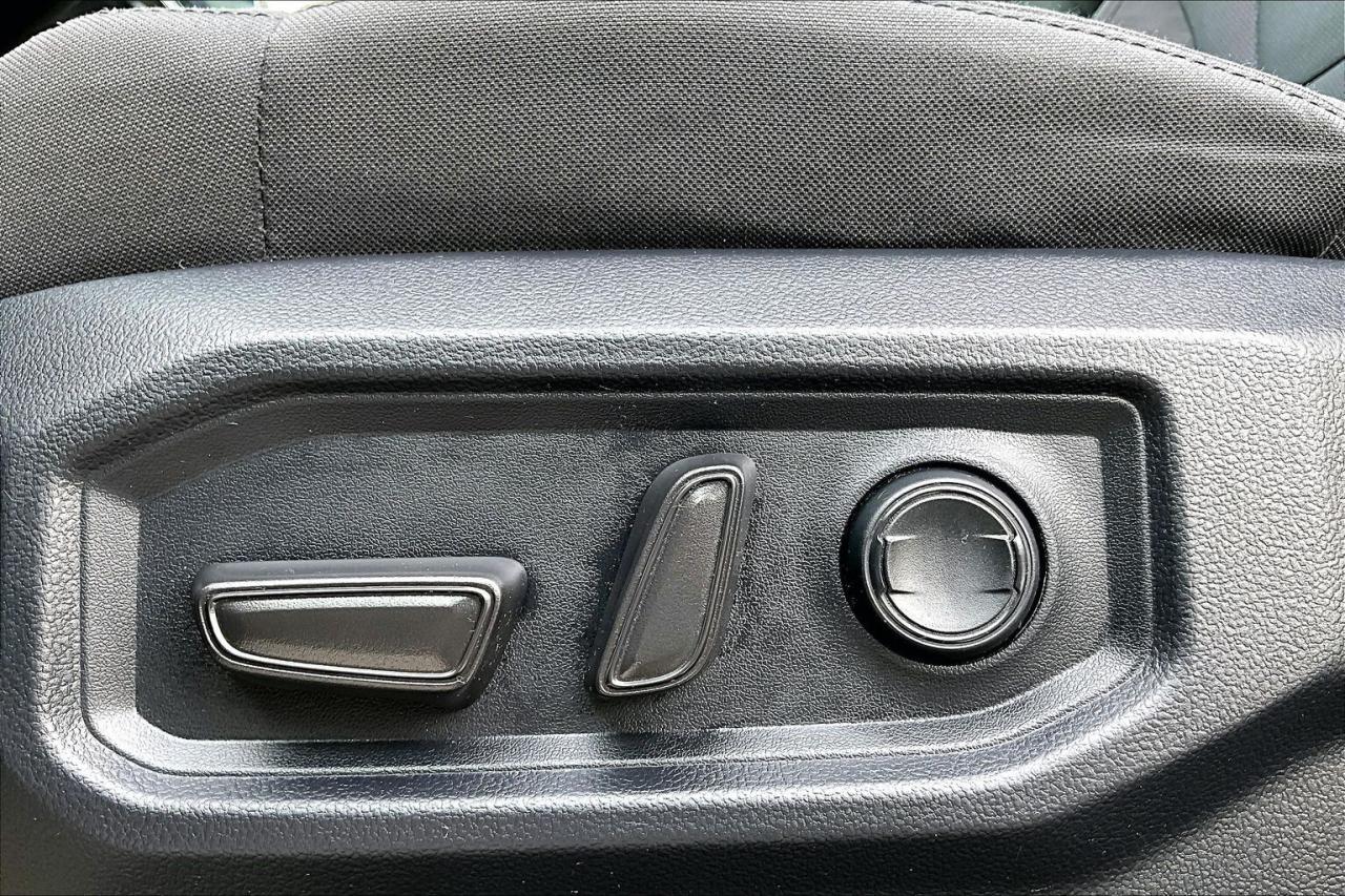 2022 Toyota Tundra CREWMAX SR5 4X4   TRD PACKAGE   NO ACCIDENTS Photo