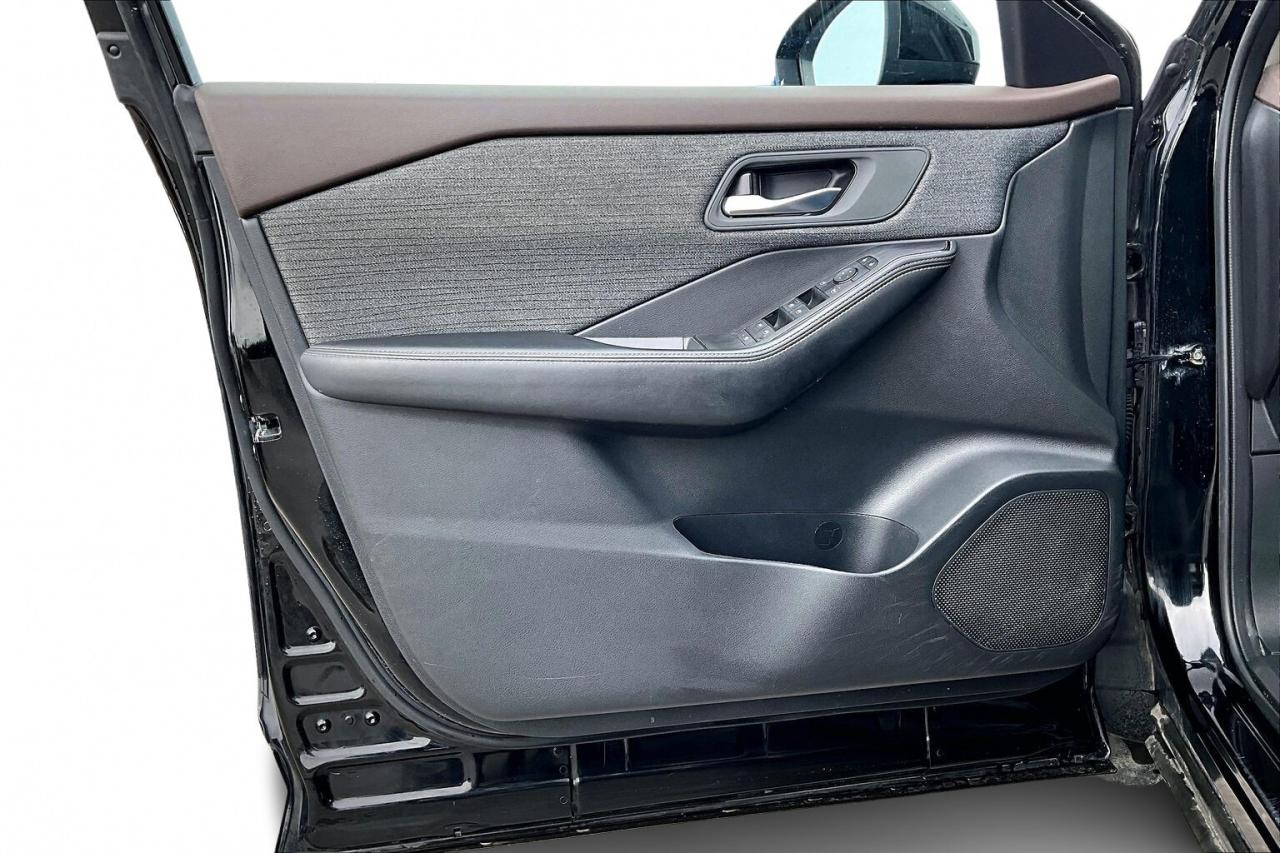 2023 Nissan Rogue SV AWD   PANO SUNROOF   PROPILOT   360 CAMERA Photo