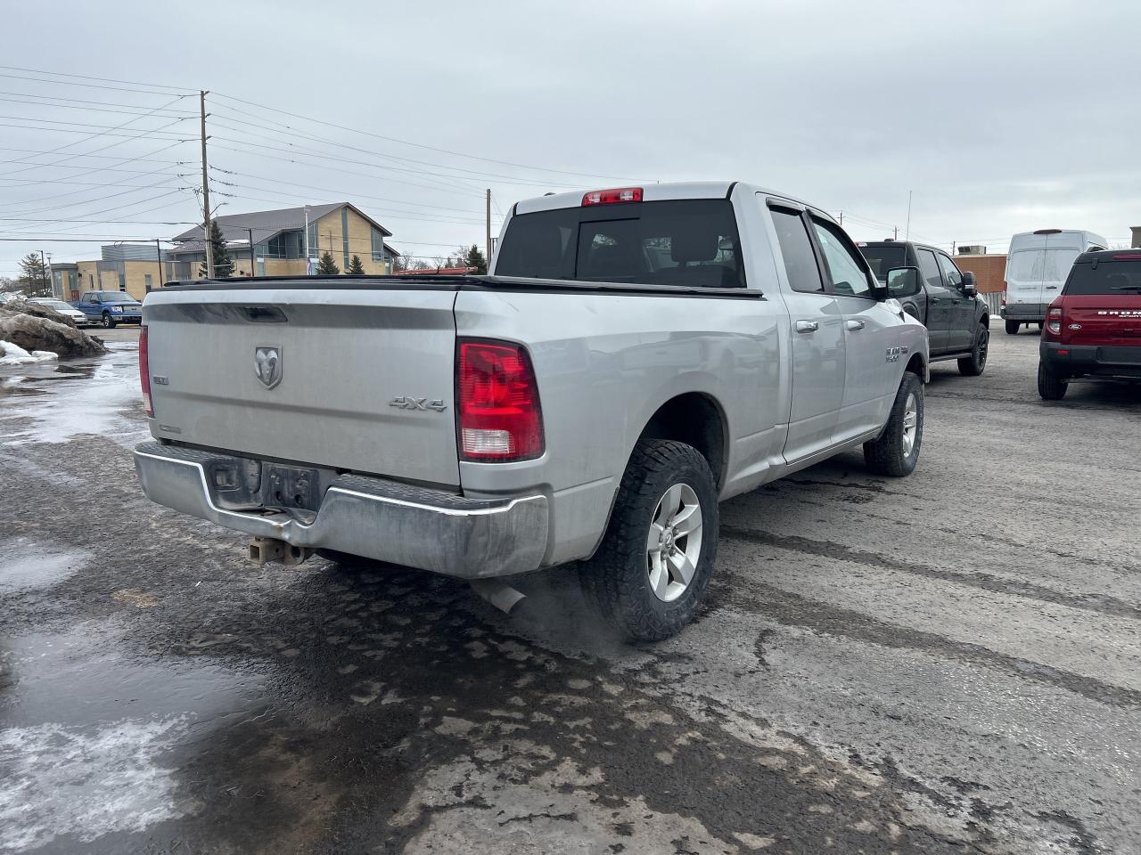 2016 RAM 1500 SLT 5.7 V8 CREW CAB AS IS Photo