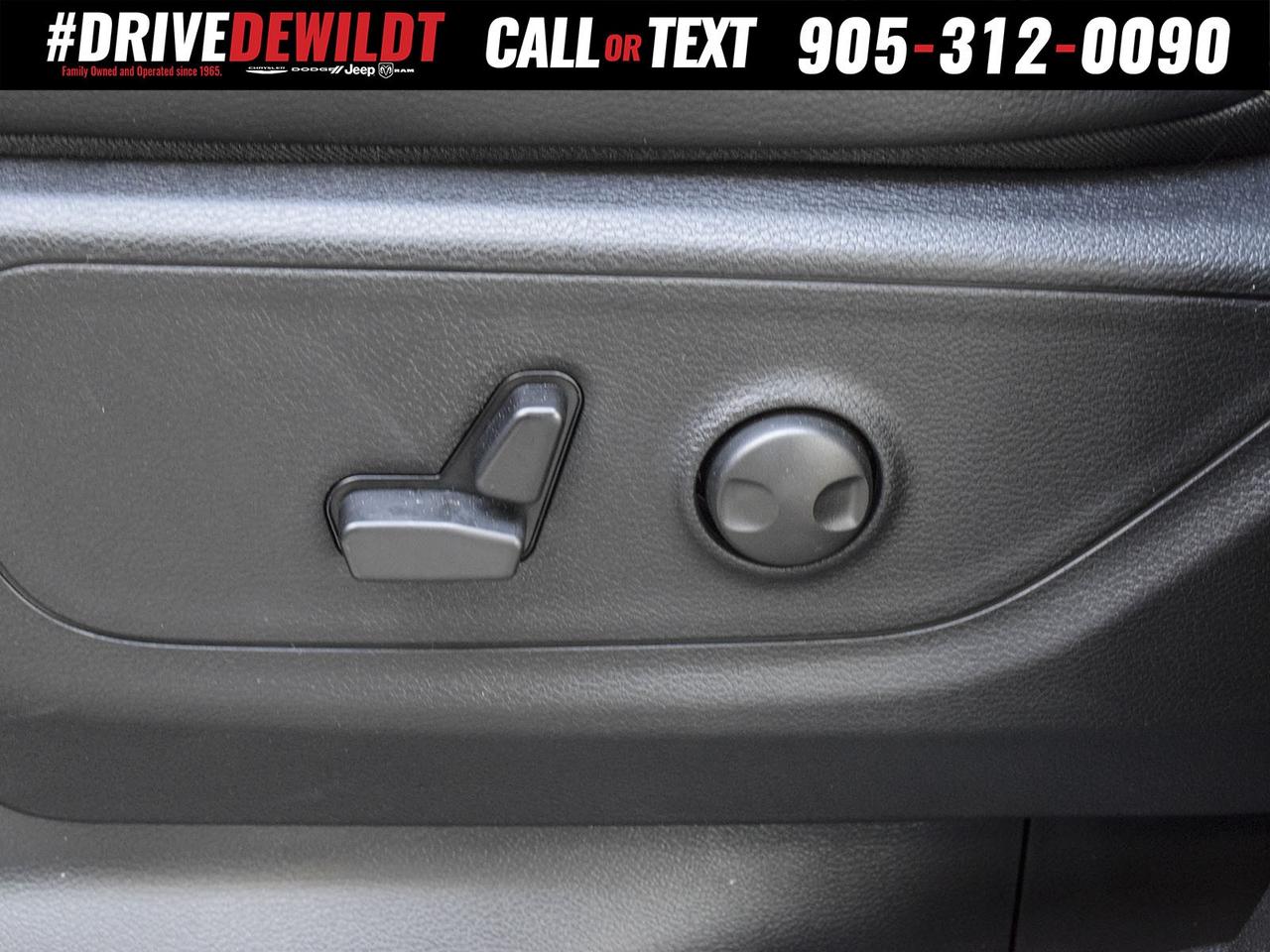 2025 RAM 1500 SPORT   PANO ROOF   LEATHER SEATS Photo