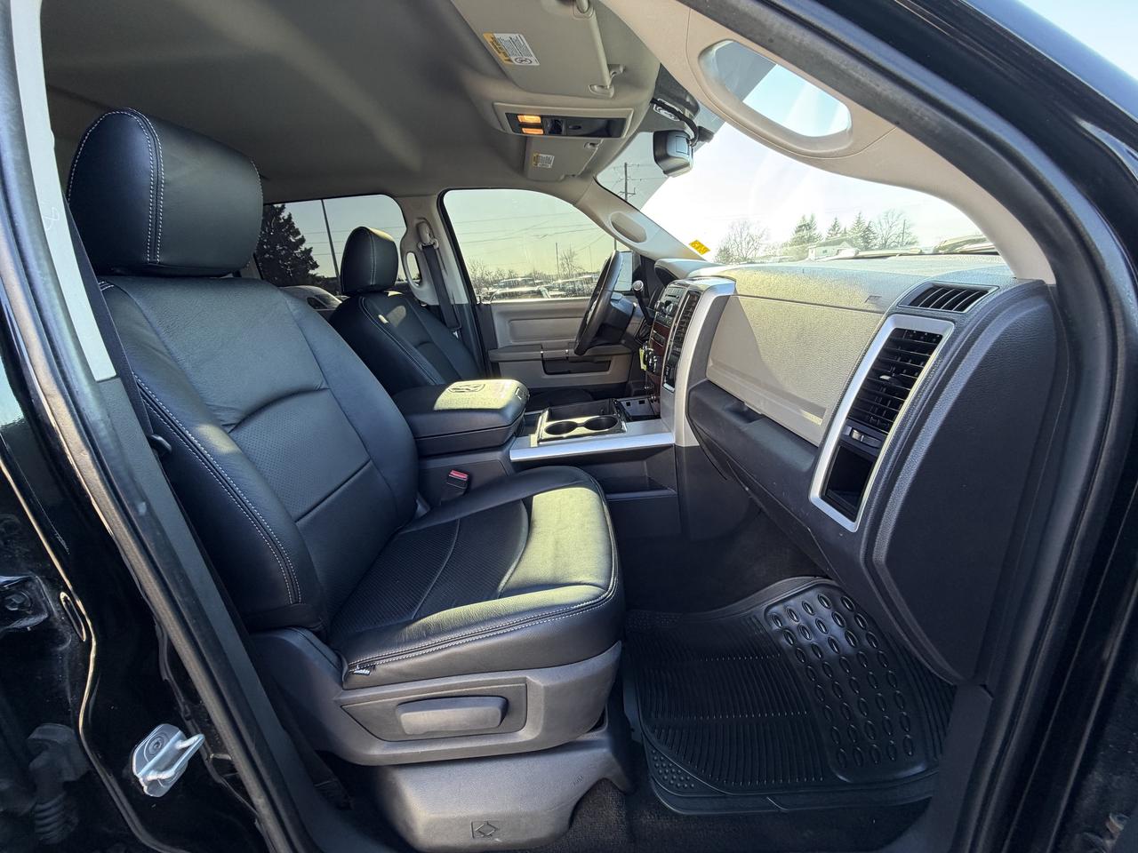 2012 RAM 2500 SLT LIFT/WHEEL/TIRE PKG! Photo