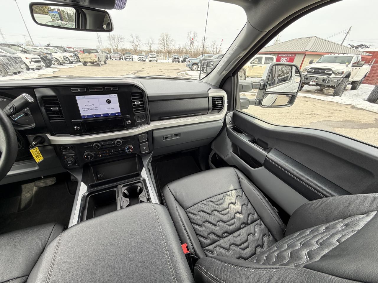 2023 Ford F-350 XLT LEVEL/WHEEL/TIRE/LEATHER PKG!! Photo