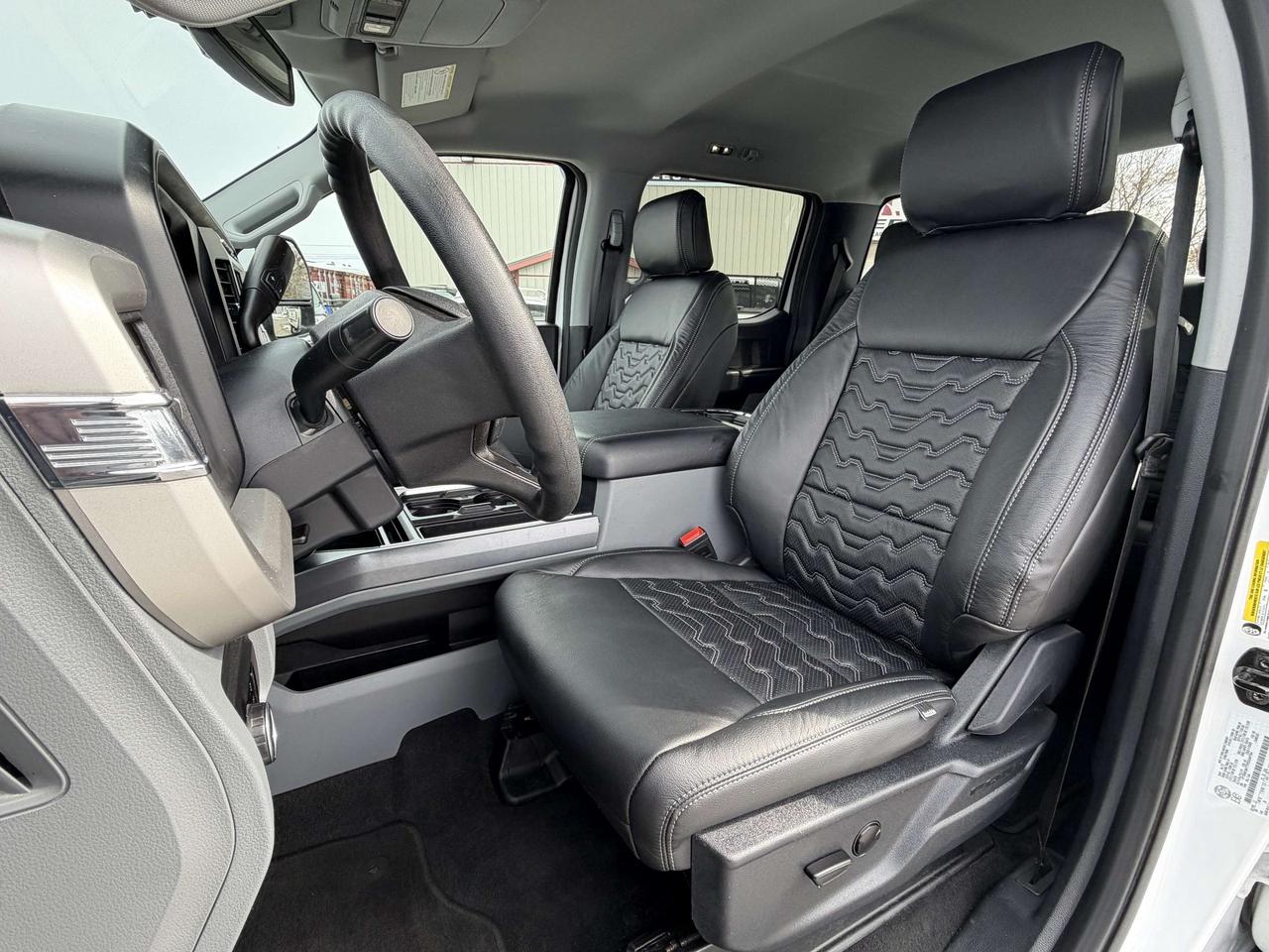 2023 Ford F-350 XLT LEVEL/WHEEL/TIRE/LEATHER PKG!! Photo