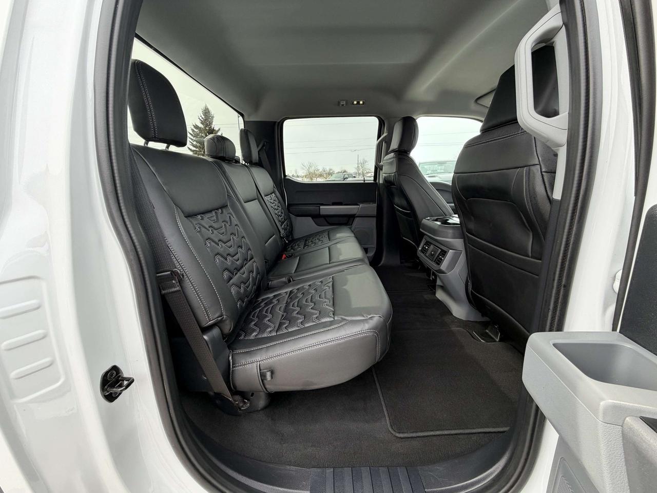 2023 Ford F-350 XLT LEVEL/WHEEL/TIRE/LEATHER PKG!! Photo