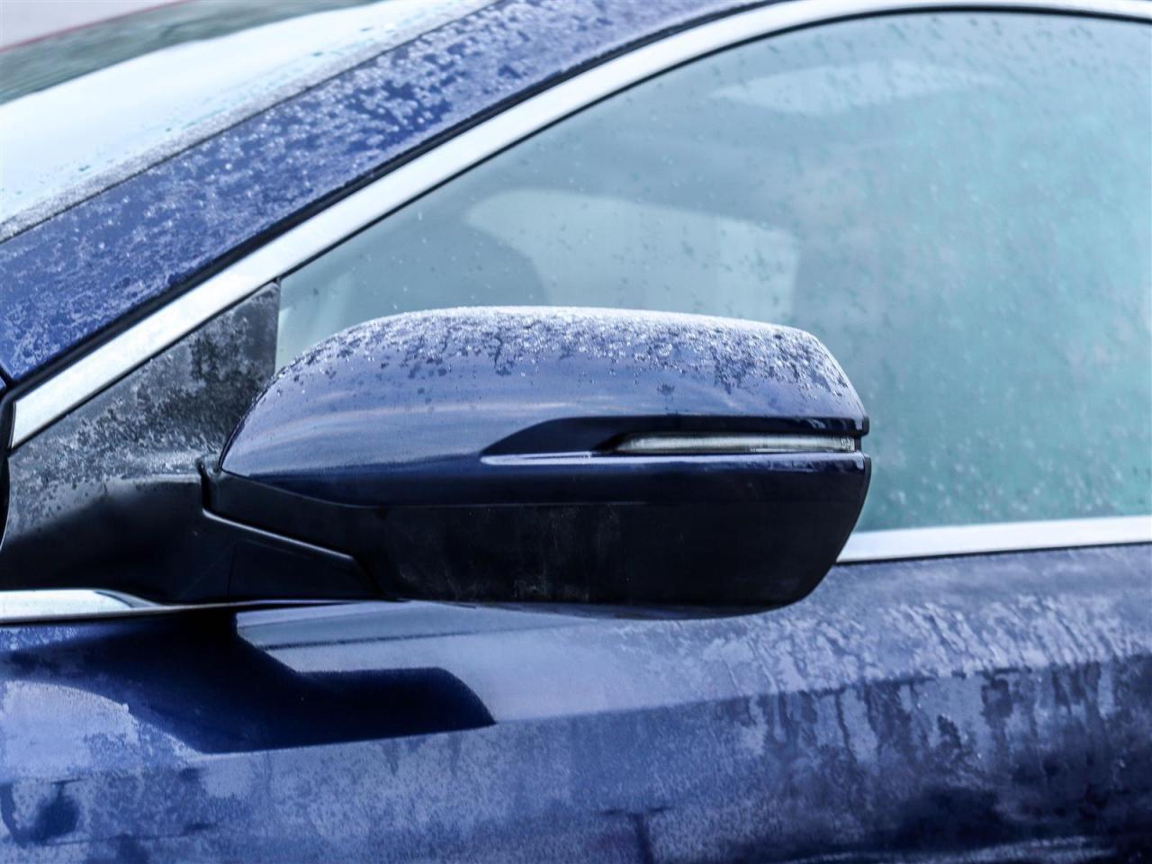 2022 Honda CR-V Touring LEATHER NAVI SUNROOF Photo